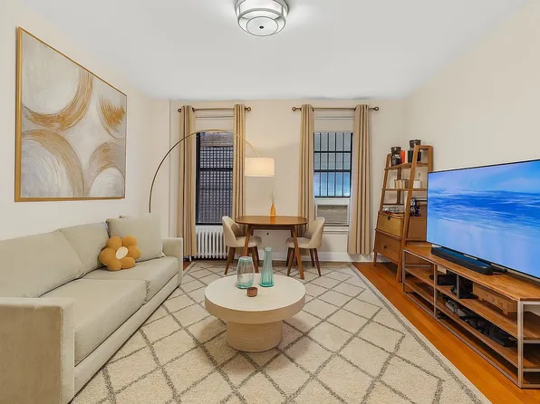 26 W 97th St APT 2C, New York, NY 10025