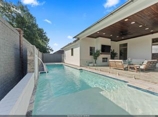 15653 Rose Meadow Dr, Baton Rouge, LA 70817