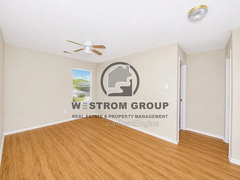 7120 Planters Row Dr — Photo 13