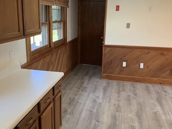 178 Hartford Ave, Bellingham, MA 02019