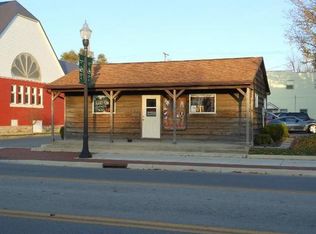 402 S Main St, Ada, OH 45810