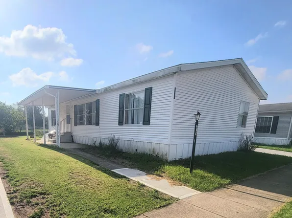 226 Rosie Ave, Pataskala, OH 43062
