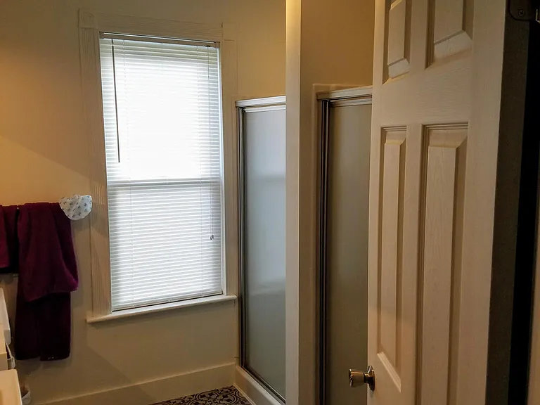 38 Leroy St — Photo 10