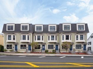 160 Green St #2, Melrose, MA 02176