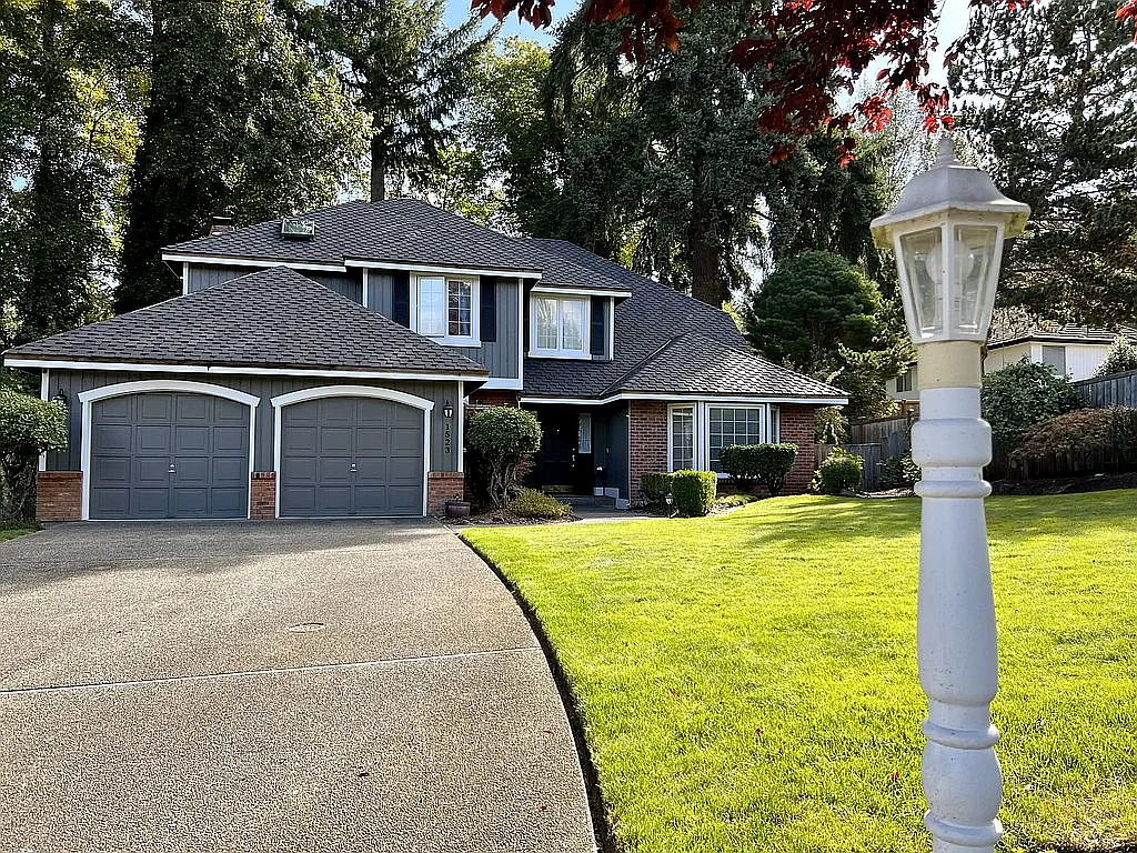 1523 28th St SE photo 1