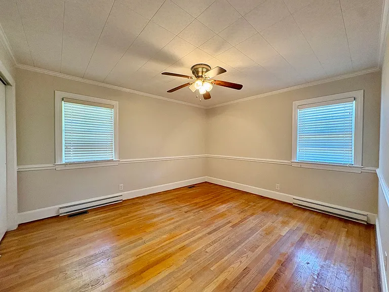 102 N Clarendon Dr — Photo 21