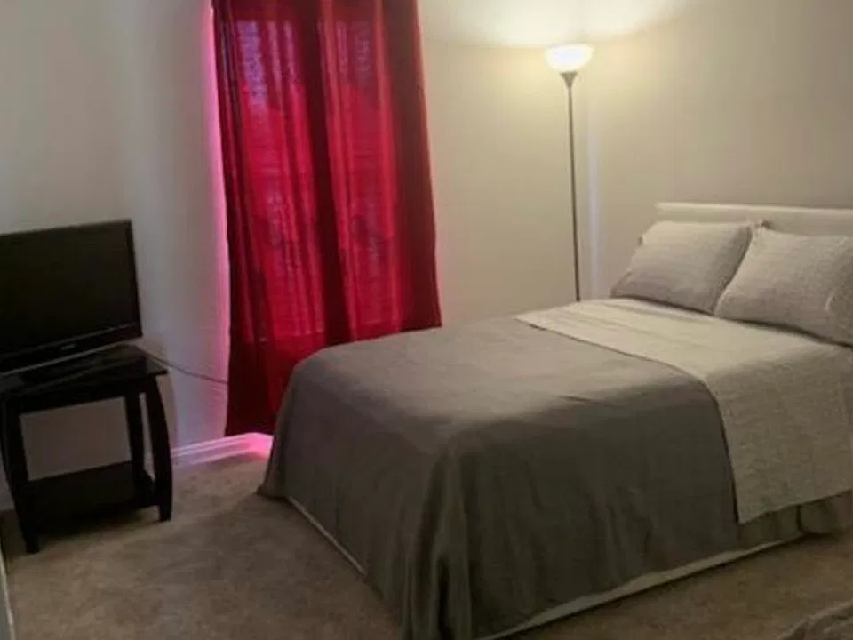 2400 Tulip Dr