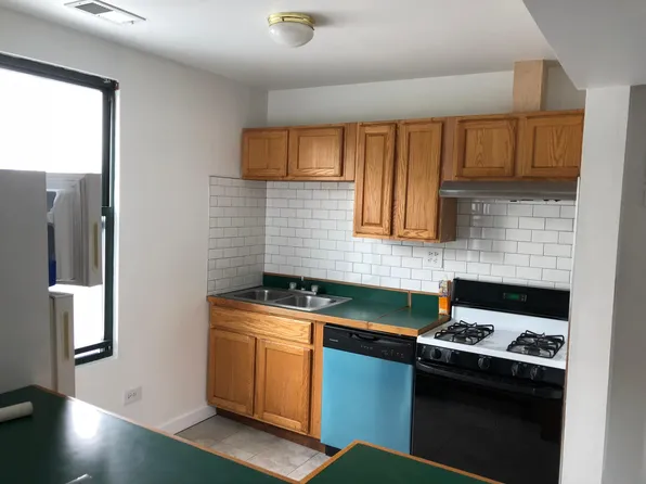 2700 W Francis Pl #3, Chicago, IL 60647