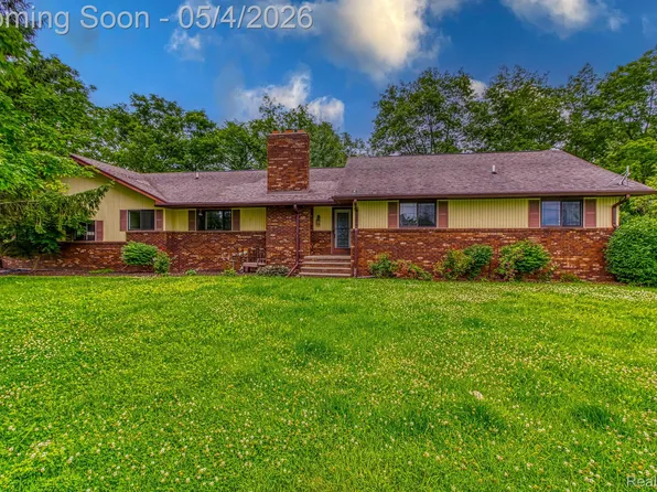 12012 Belle River Rd, Riley, MI 48041