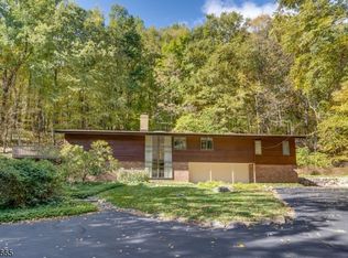 24 Green Hill Rd, Kinnelon, NJ 07405