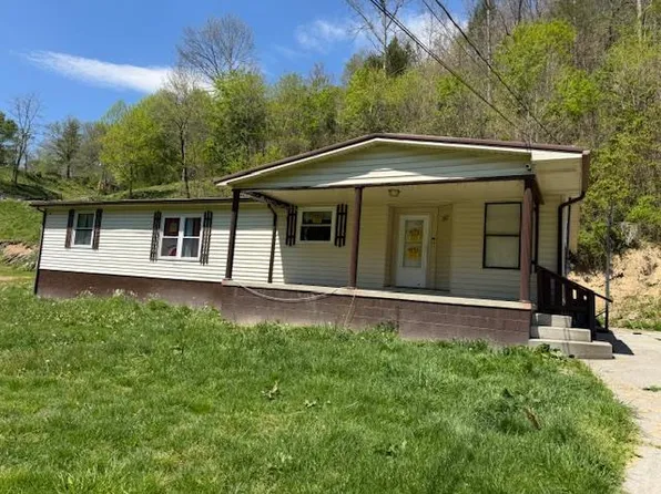 167 Honaker Rd, Richlands, VA 24641
