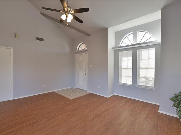 2nd image of 201 Cutting Horse Ln