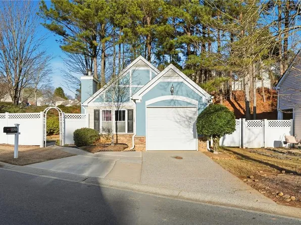 3920 Maple Valley Dr, Cumming, GA 30040