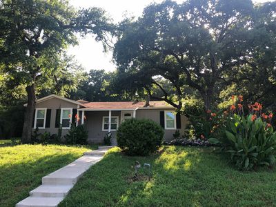 625 W Columbia Dr, Azle, TX, 76020