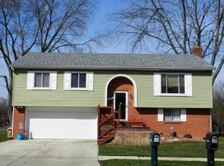5980 Huntington Dr, Ypsilanti, MI 48197