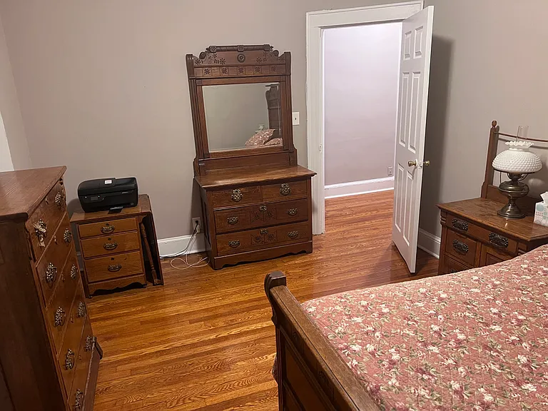 460 Franklin Ave — Photo 5