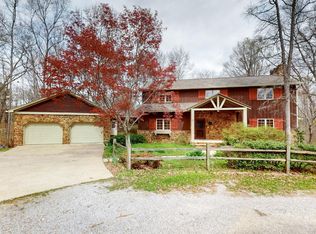 82 Woodridge Ln, Murray, KY 42071