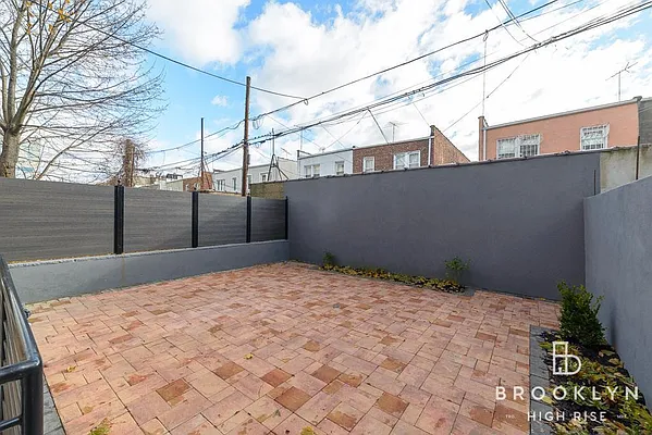 Rented by Brooklyn High Rise LLC | media 7