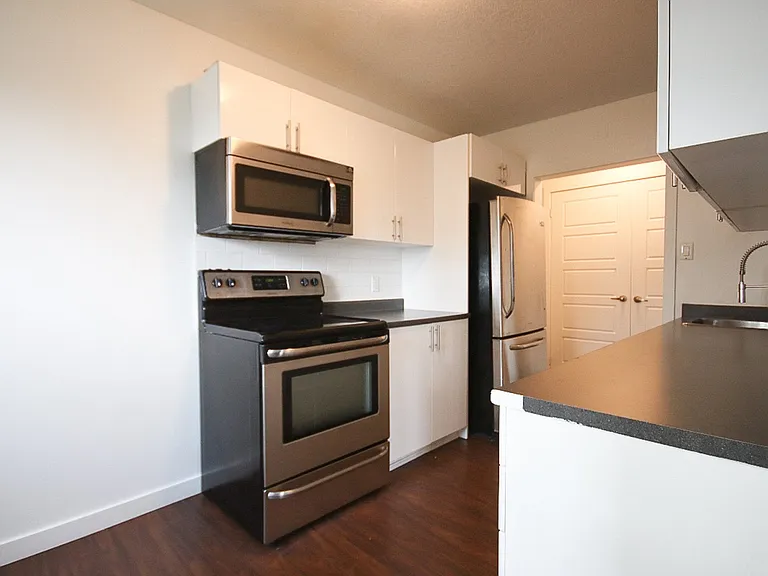 475 Lancaster St W #37 — Photo 14