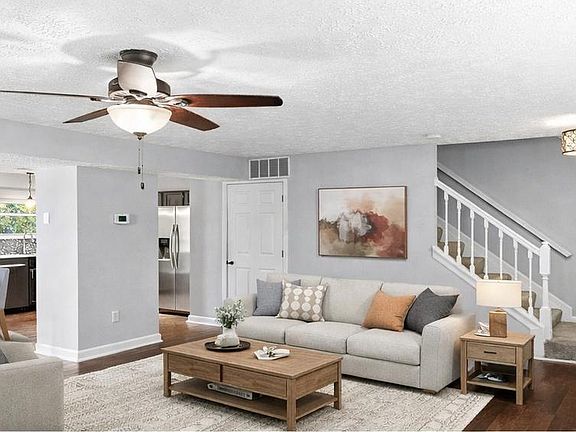 5th image of 418 Howard Manor Dr