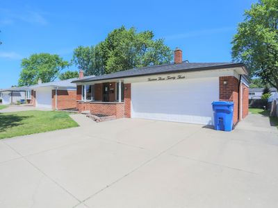 14323 Melva Dr, Warren, MI, 48088
