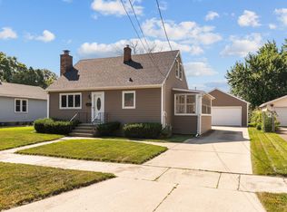 717 Lincoln St, Menasha, WI 54952