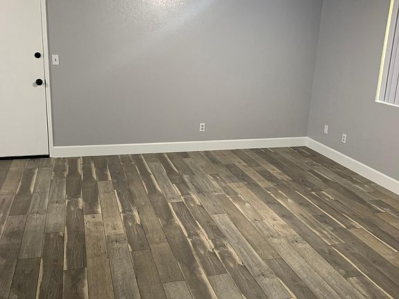 5th image of 2316 N Fruit Ave #103