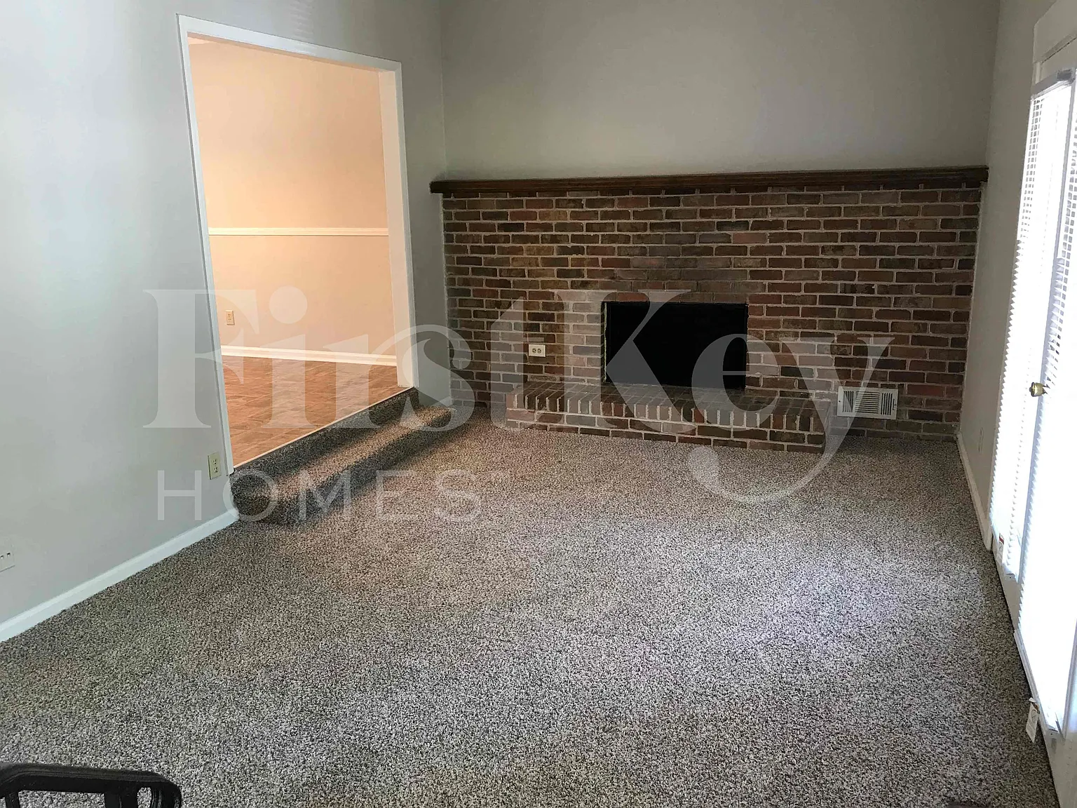 3 bed, 2.0 bath, 1848 sqft, $1,780 — Photo 2