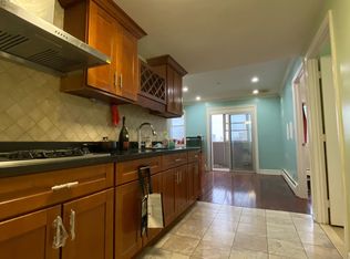 8-140-37 Cherry Ave #8, Flushing, NY 11355