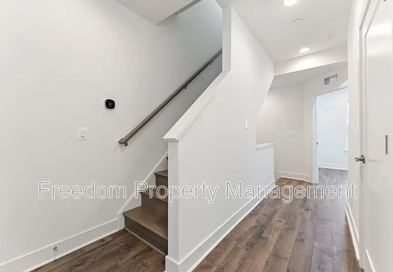 1876 Michael Faraday Dr — Photo 44