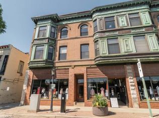 812 North Blvd APT 202, Oak Park, IL 60301