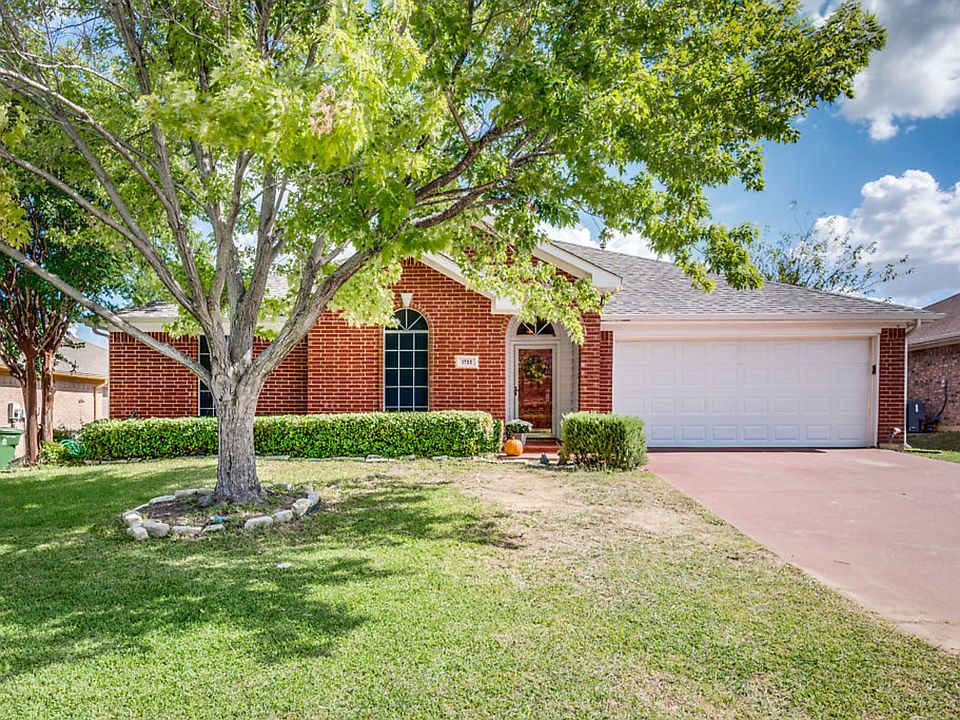 001-1700WindcastleDr-Mansfield-TX-76063-small.jpg