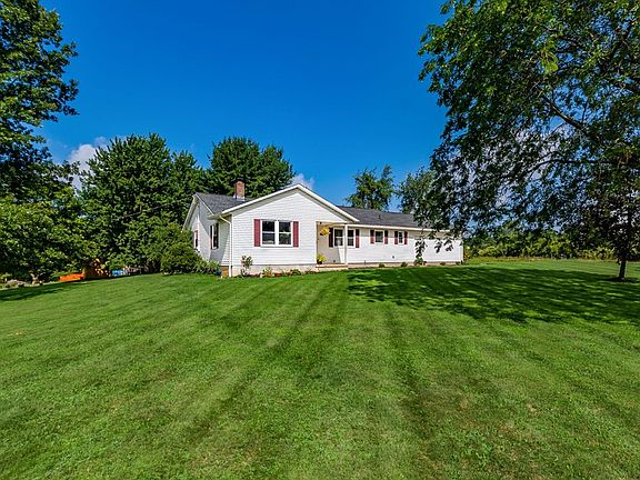 3rd image of 1101 Township Road 1806