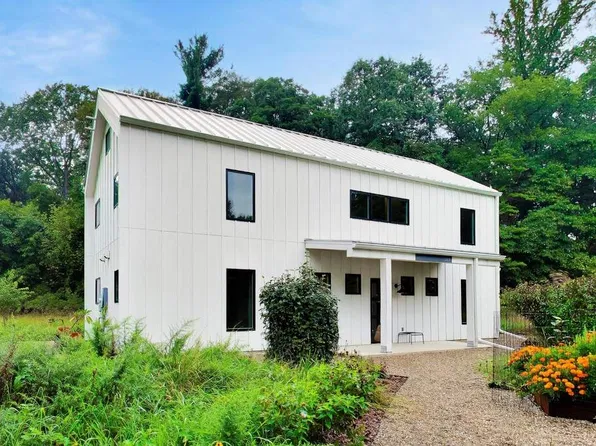 314 Tryon Farm Ln, Michigan City, IN 46360