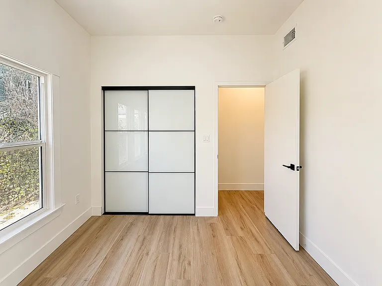 606 N Normandie Ave #606 — Photo 22