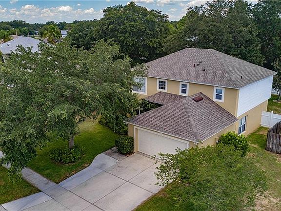 2nd image of 939 Vanderbilt Dr