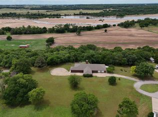 4 Ridge Dr, Ponca City, OK 74604