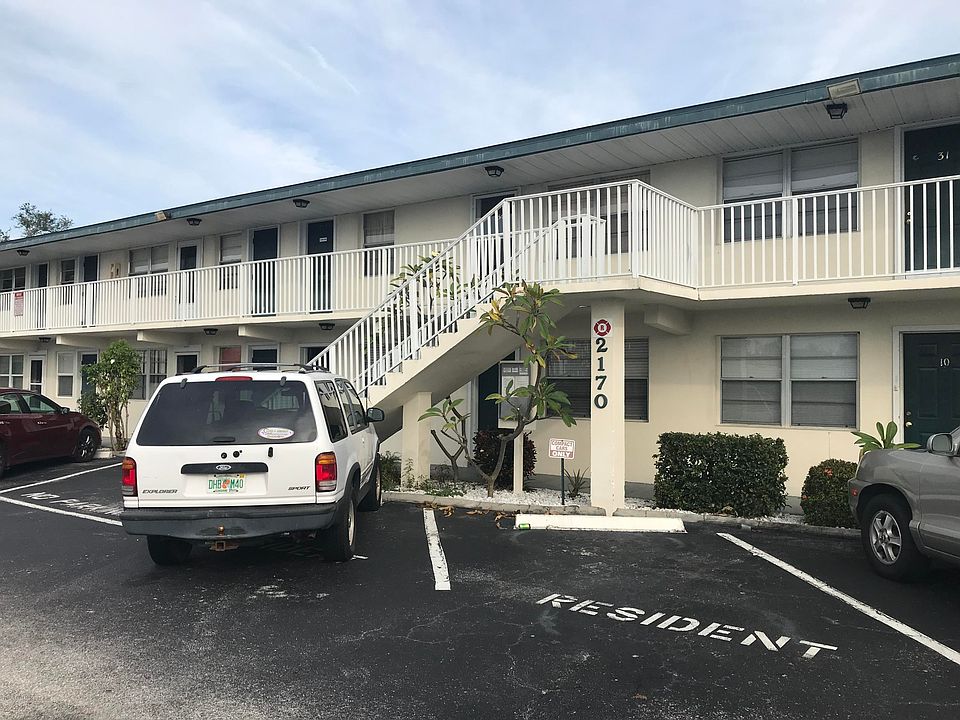 1st image of 2170 Knox Mc Rae Dr #9