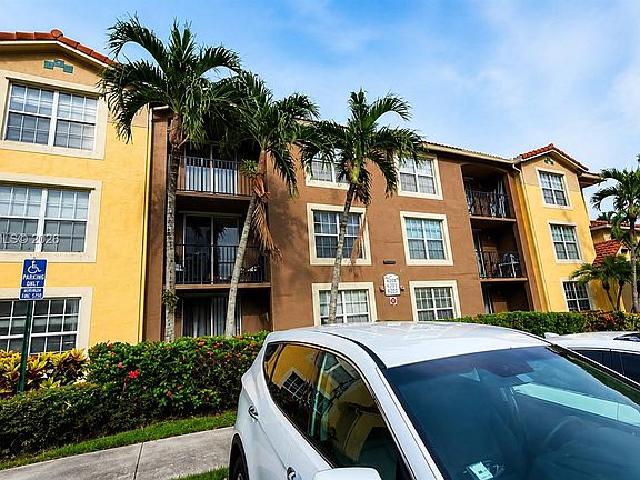 3rd image of 15035 Michelangelo Blvd APT 103