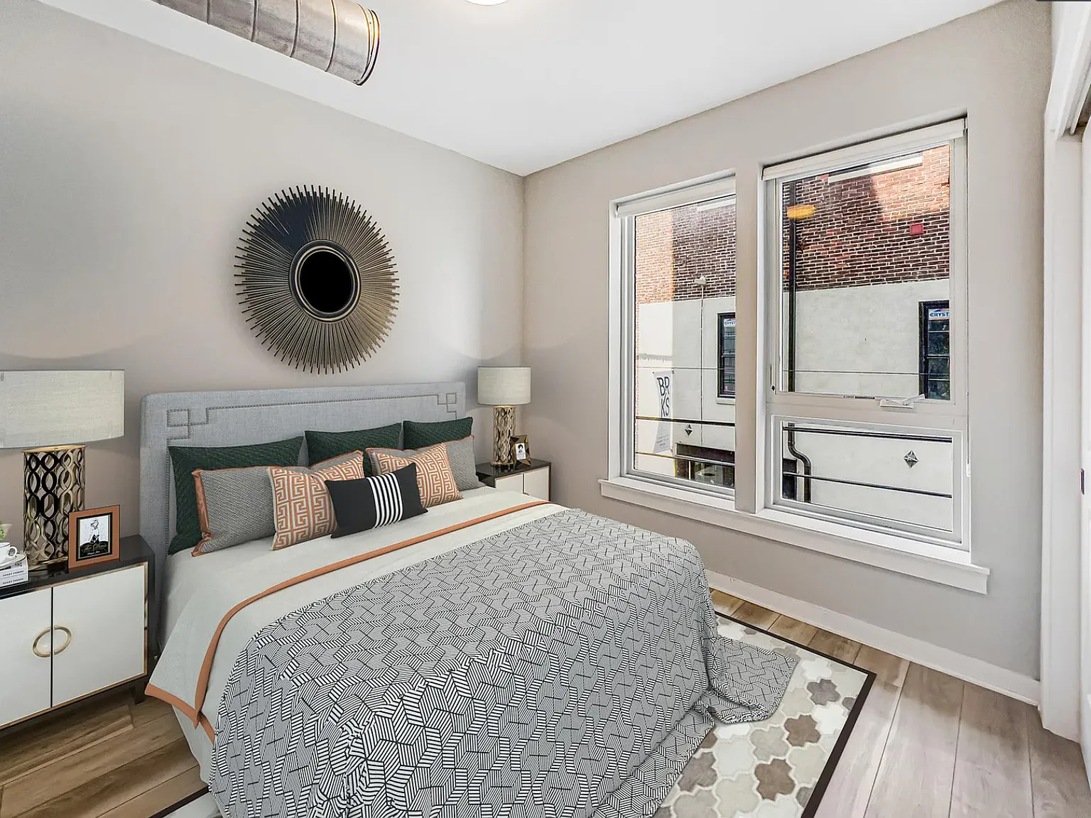 102 W Berks St — Photo 3