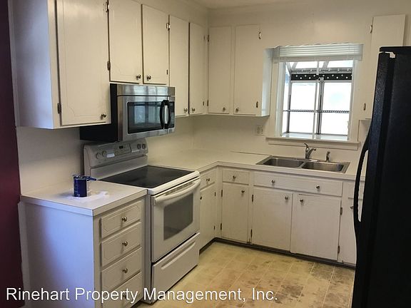 3rd image of 257 Arbor Ct