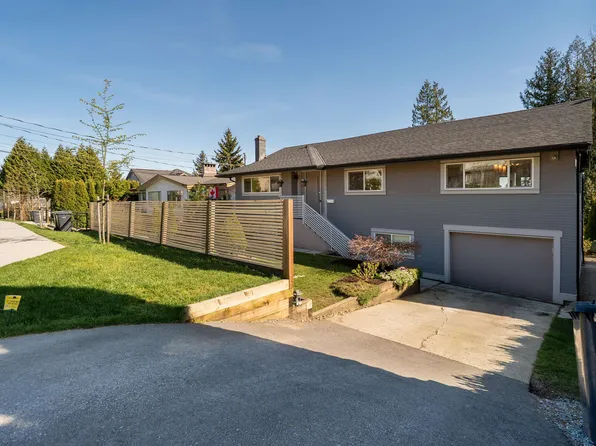 1056 Dansey Ave, Coquitlam, BC V3K 3H3