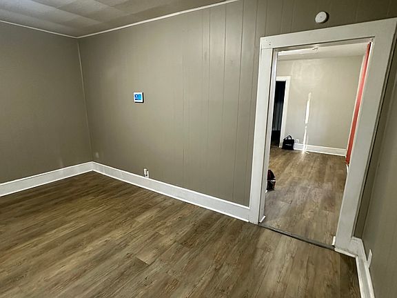 5th image of 739 Maple St
