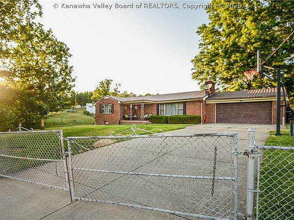 2nd image of 5115 Dean Dr