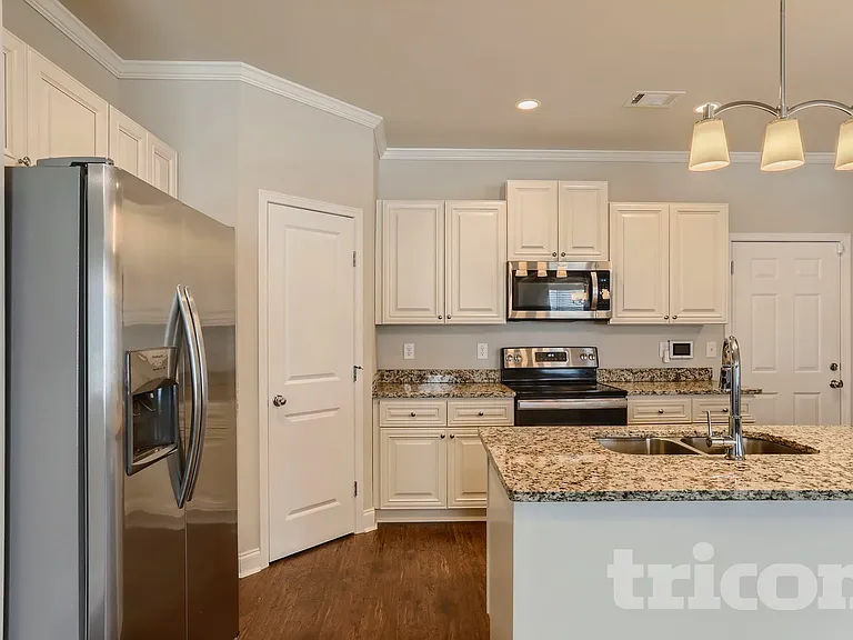 4431 Fulson Dr — Photo 14
