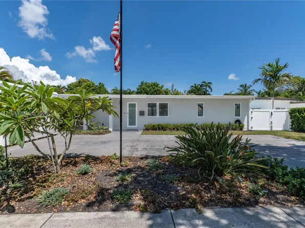 1945 S Hibiscus Dr, North Miami, FL 33181
