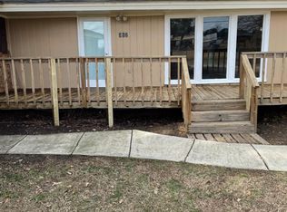 317 S Farmer Dr, Benson, NC 27504