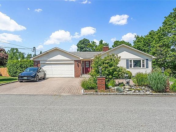 2nd image of 94 Greening Ln