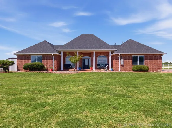 3315 E Ridgewood Dr, Stillwater, OK 74023