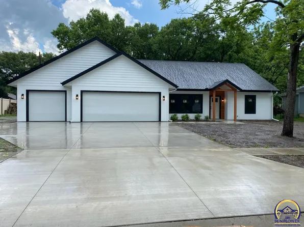 3340 NW Dawdy Ct, Topeka, KS 66618